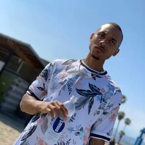 Meet your Posher, Tahad